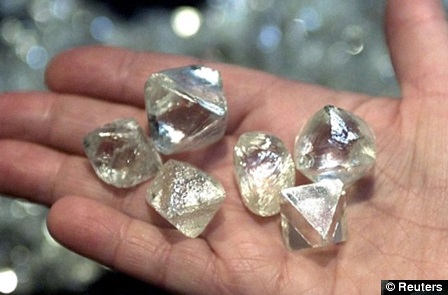 粗钻石50克拉