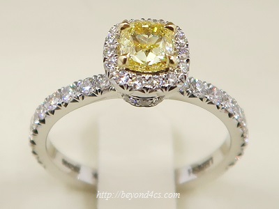 缓冲切黄色钻石订婚戒指
